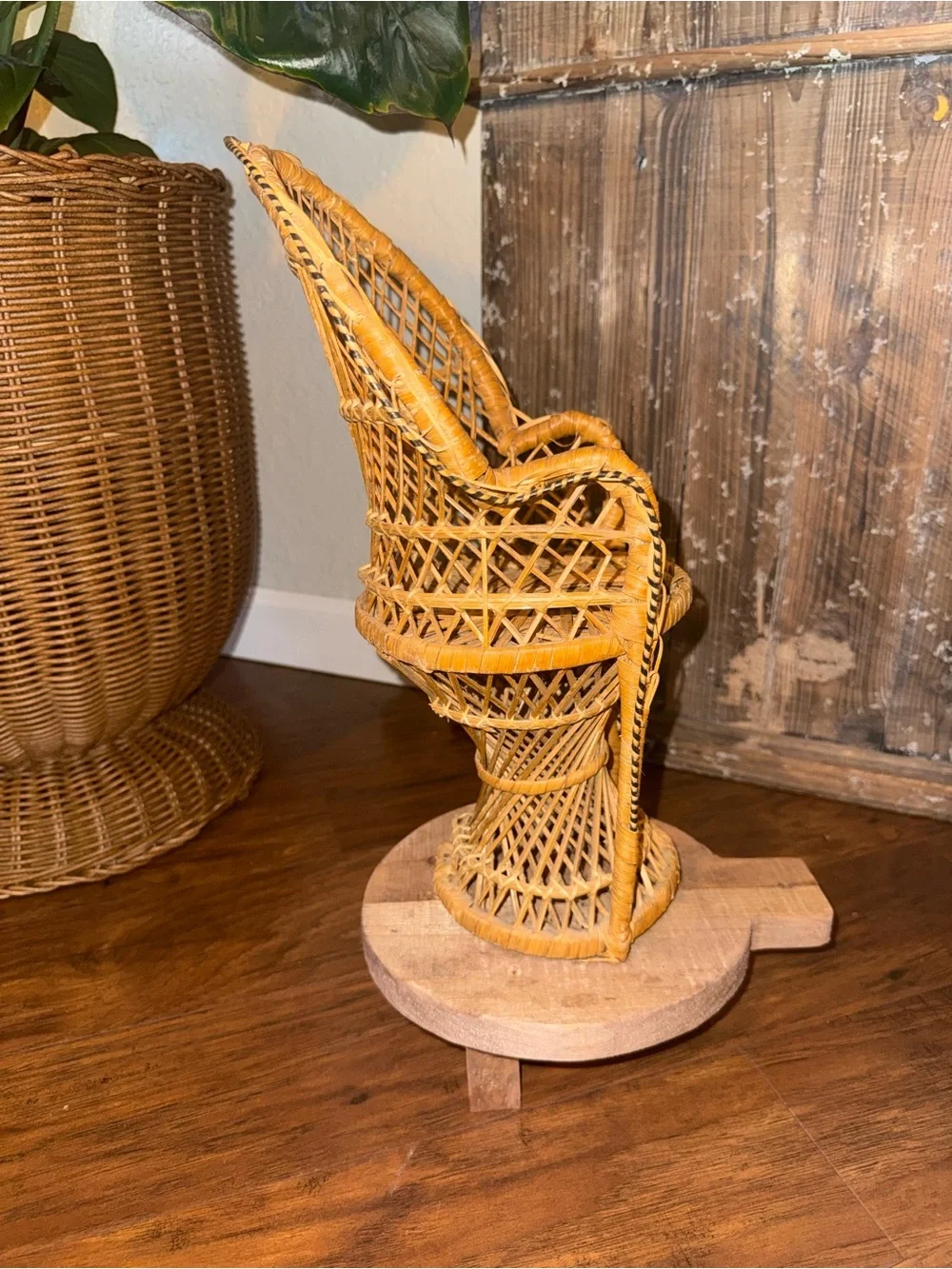 Vtg Peacock Fan Back Rattan Chair 13.5” Plant Stand Wicker Boho